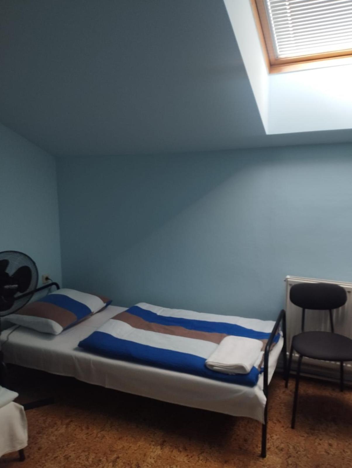 Hostel Kolotuk Hradec Králové Zewnętrze zdjęcie